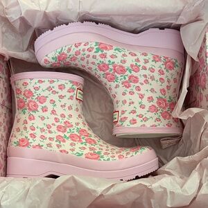 Hunter x LoveShackFancy rain boots